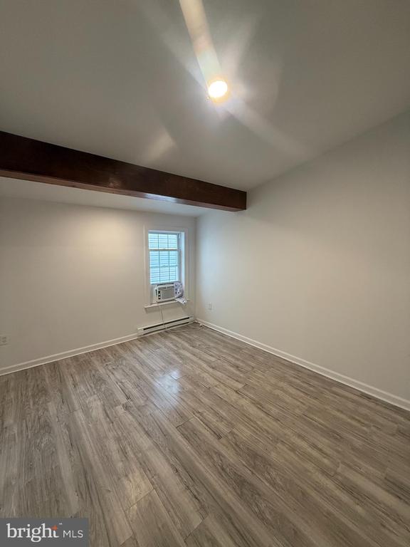 24 MARSHALL AVENUE Unit: 3