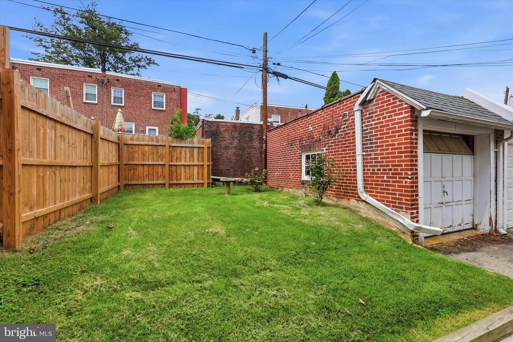 167 W ALBEMARLE AVENUE