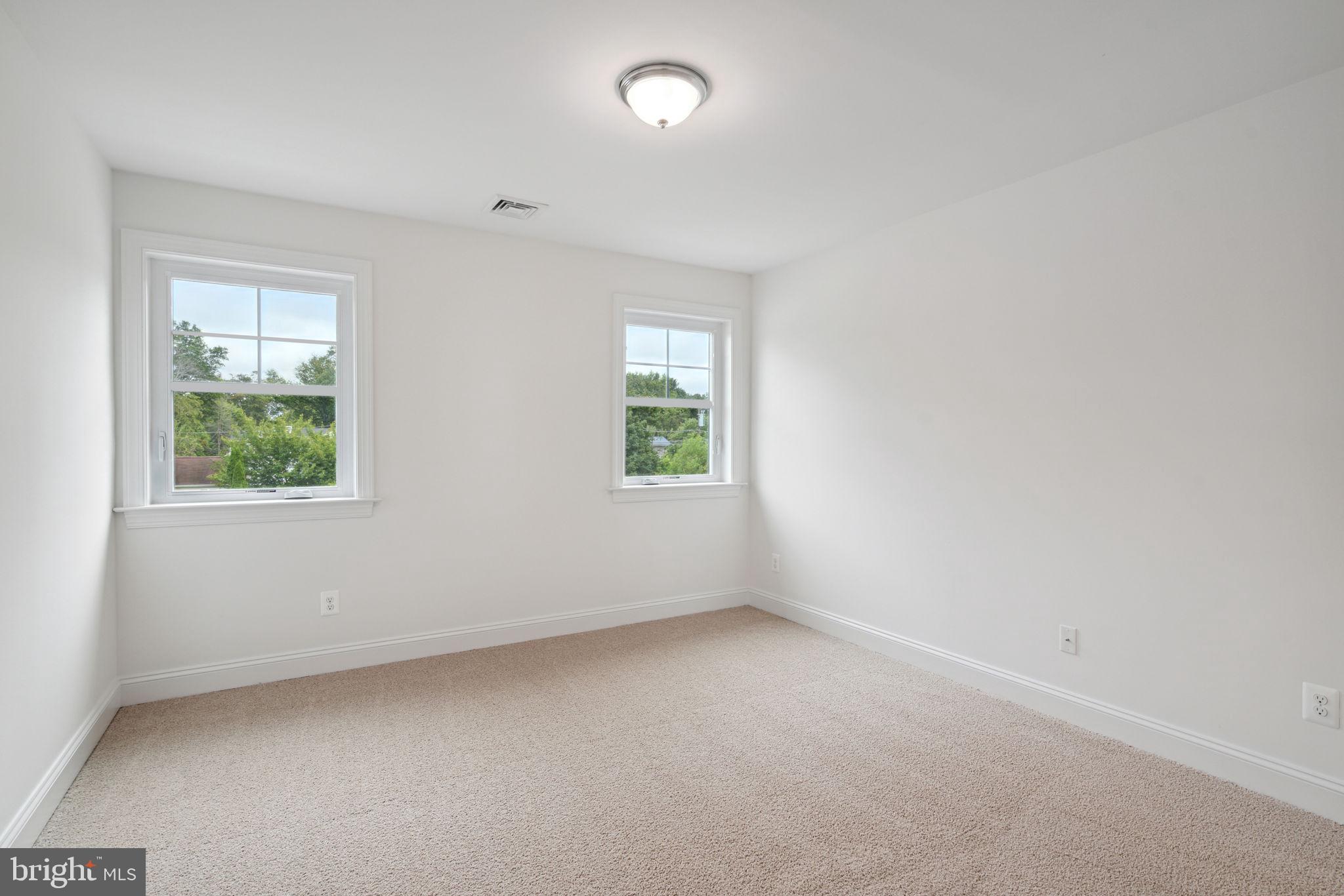 312 Brimfield Cir