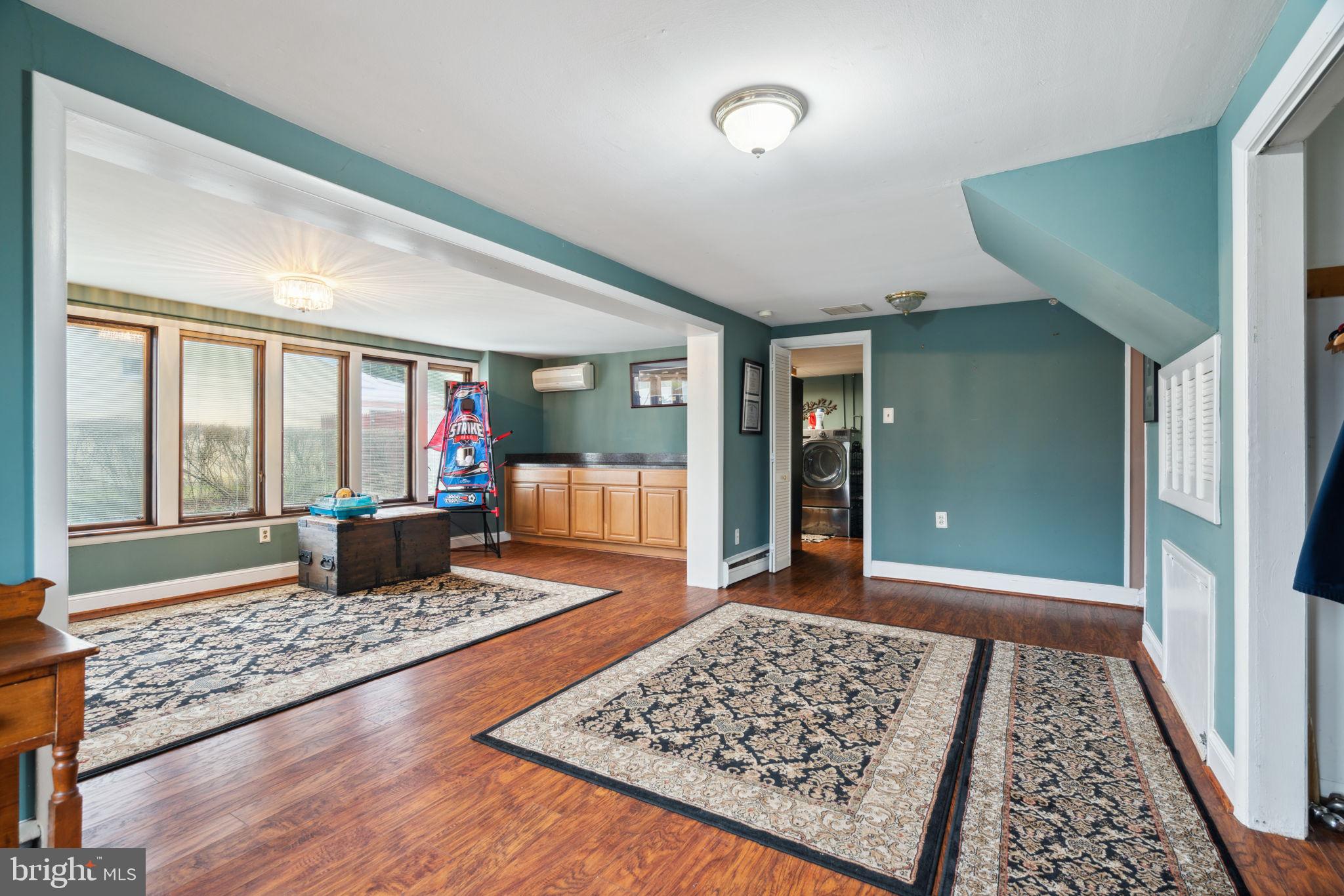 3073 Plymouth Rock Rd