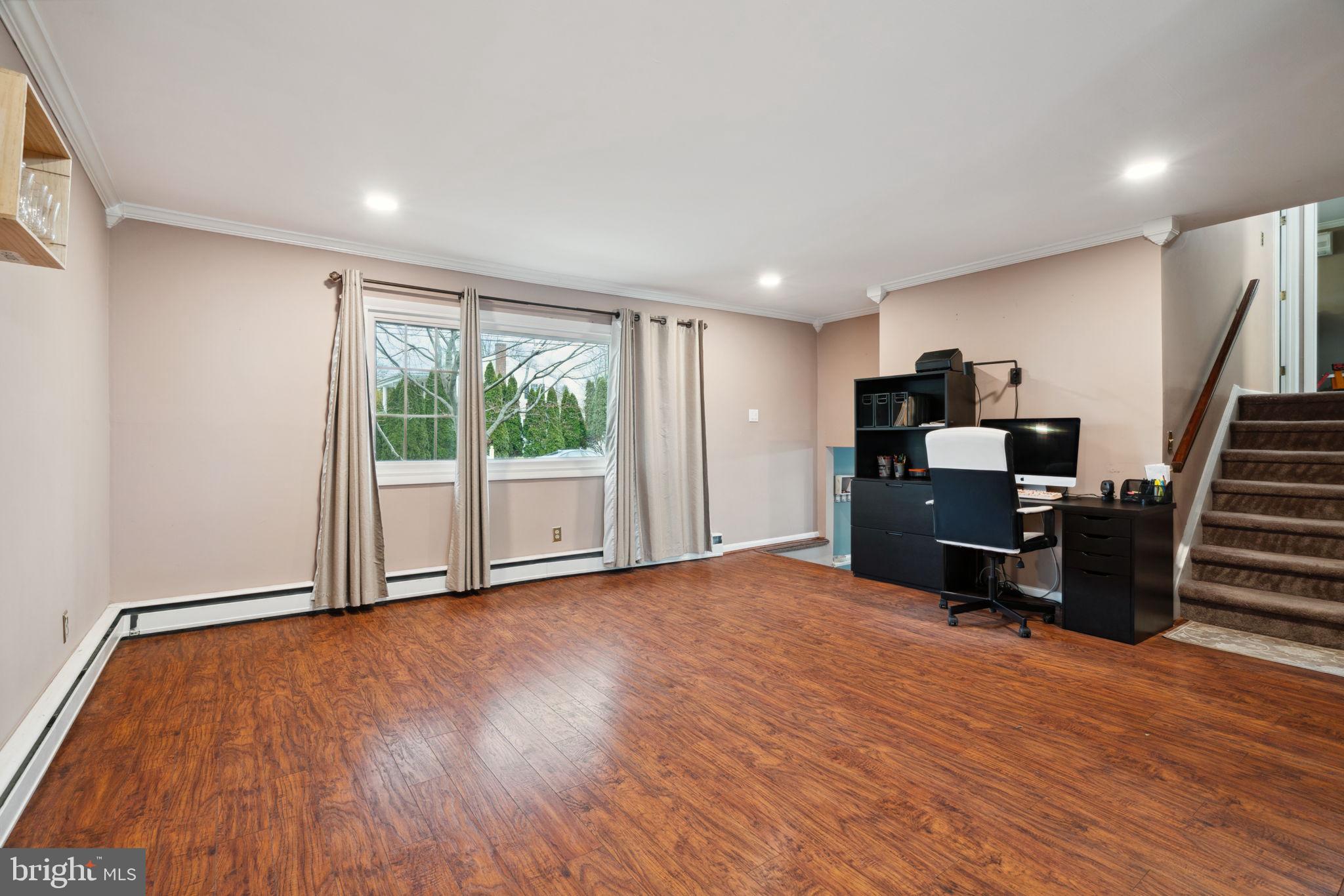 3073 Plymouth Rock Rd
