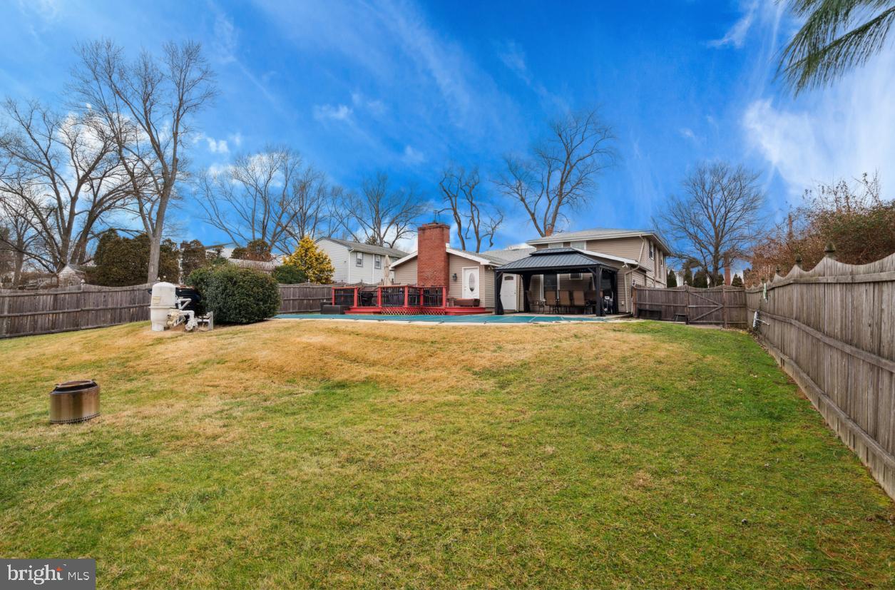 3073 Plymouth Rock Rd