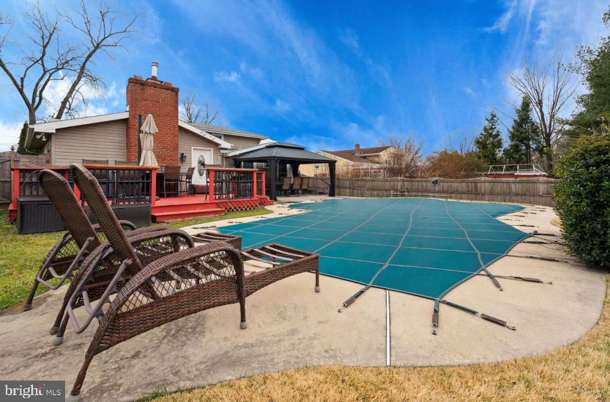 3073 Plymouth Rock Rd