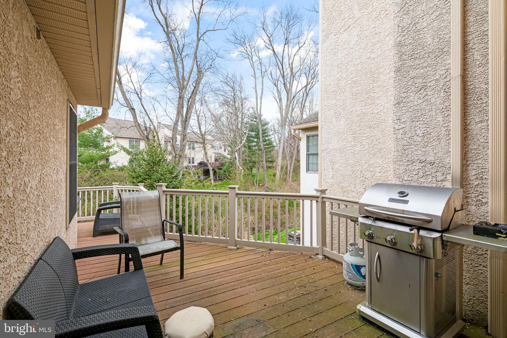 994 JAMIE CT