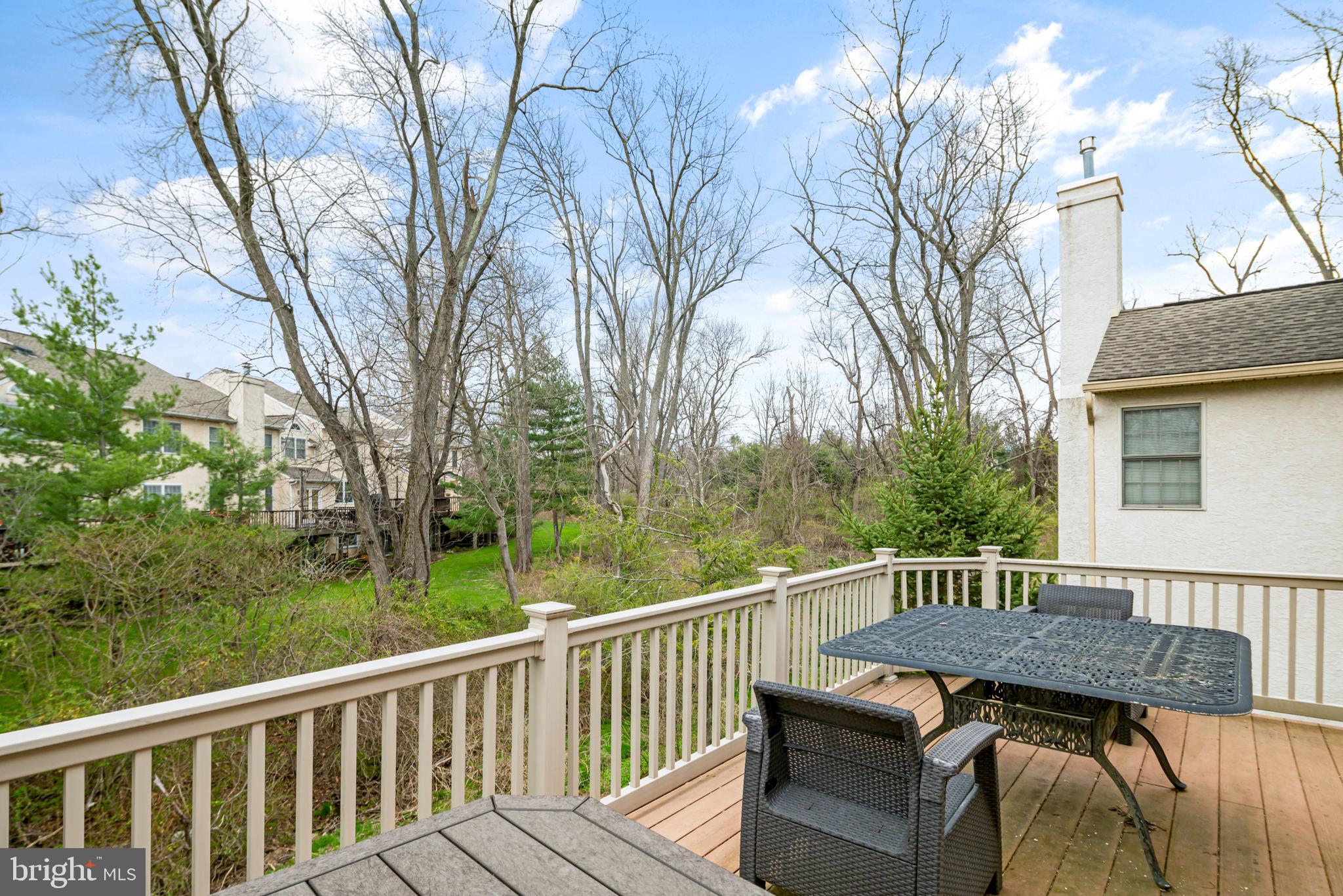 994 JAMIE CT