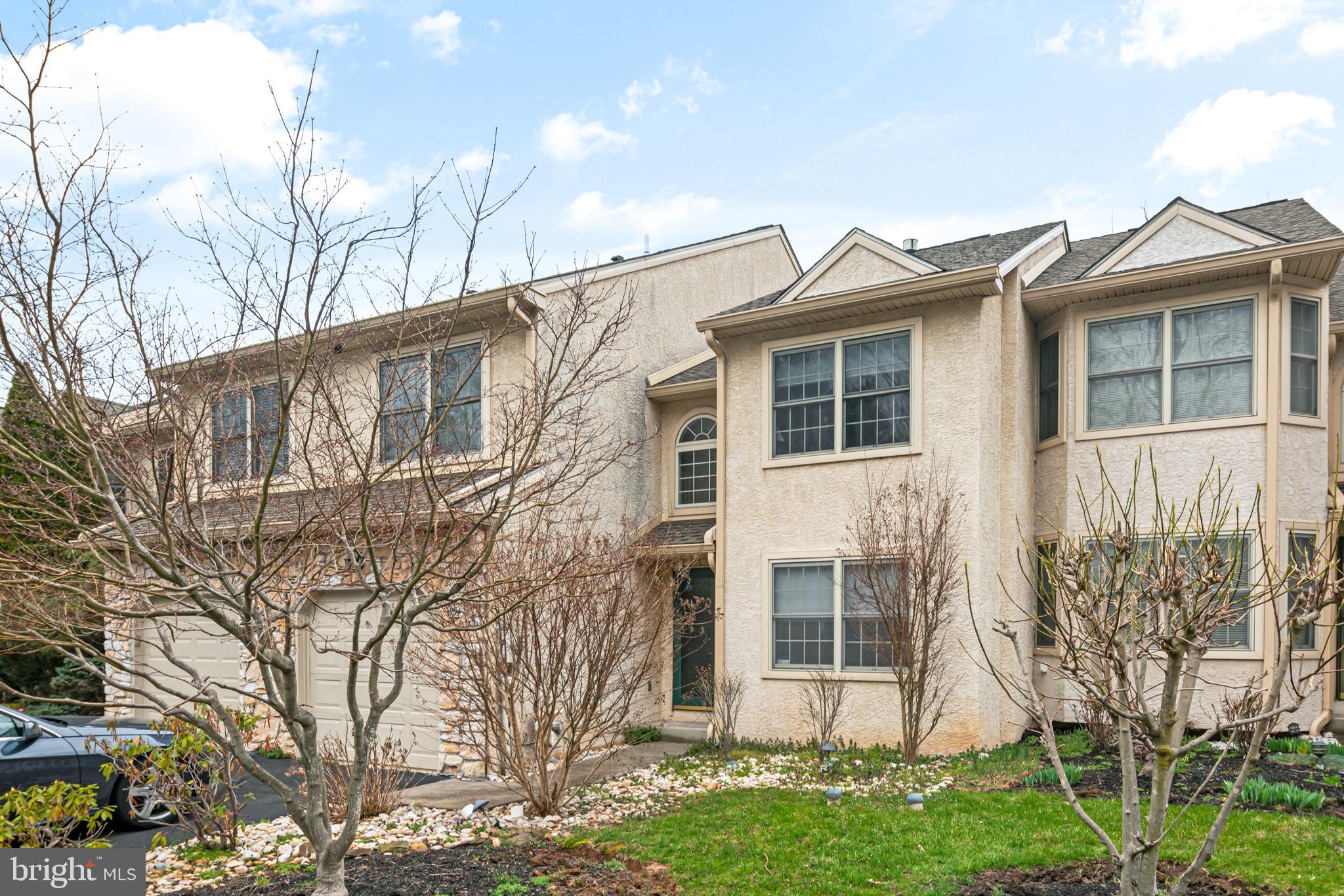 994 JAMIE CT