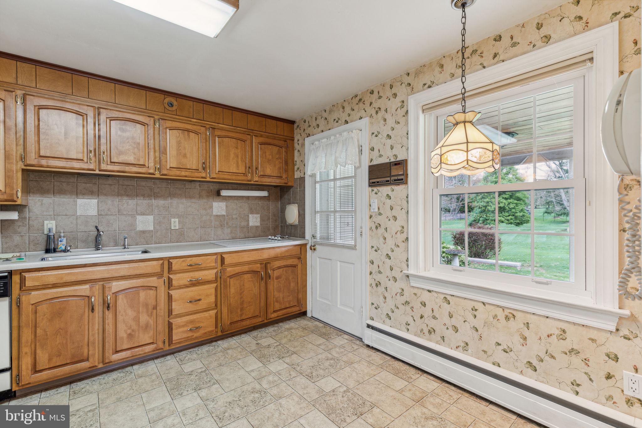 1317 Meetinghouse Rd