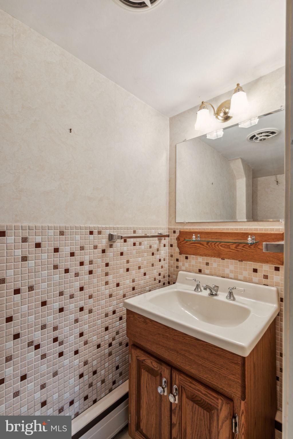 1317 Meetinghouse Rd