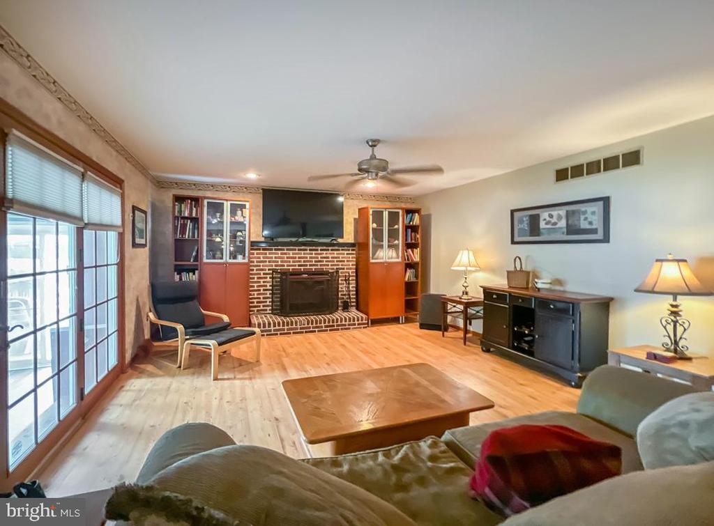 2365 Pioneer Rd
