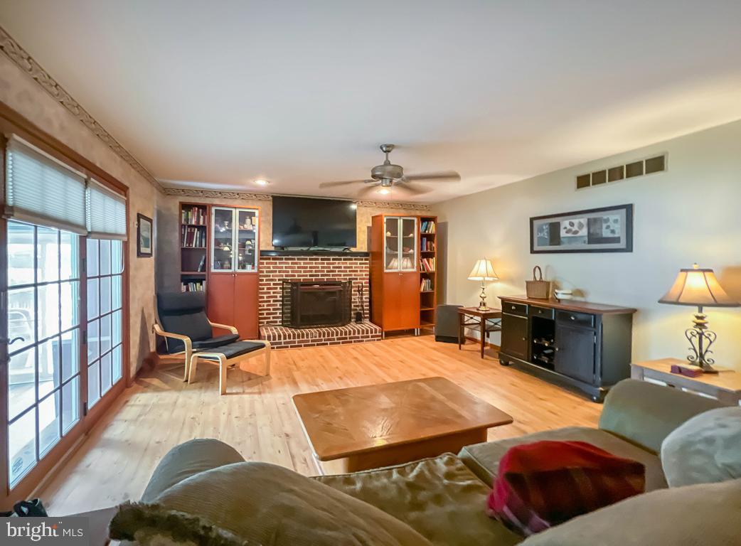 2365 Pioneer Rd