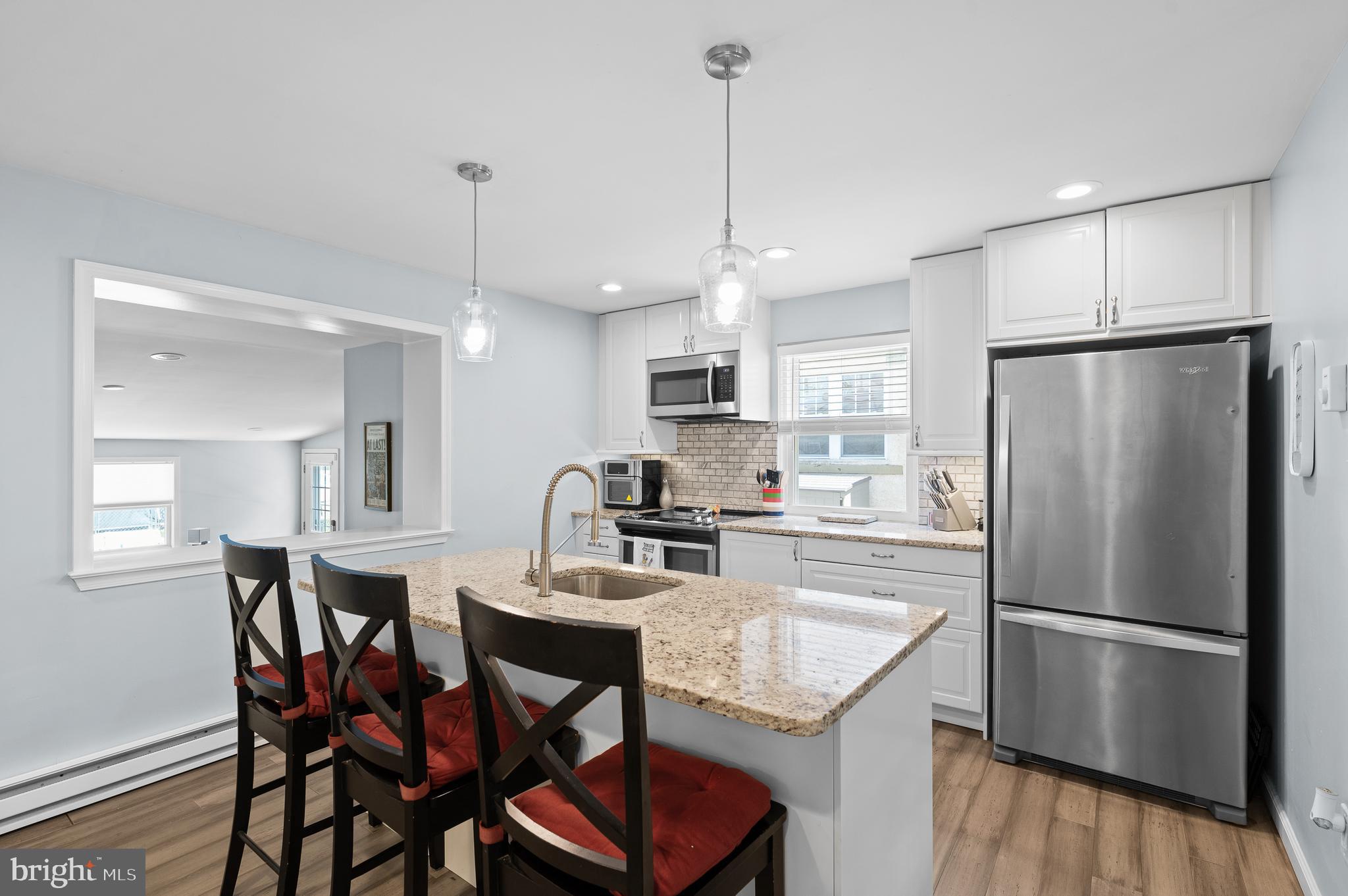 344 W 11th Ave