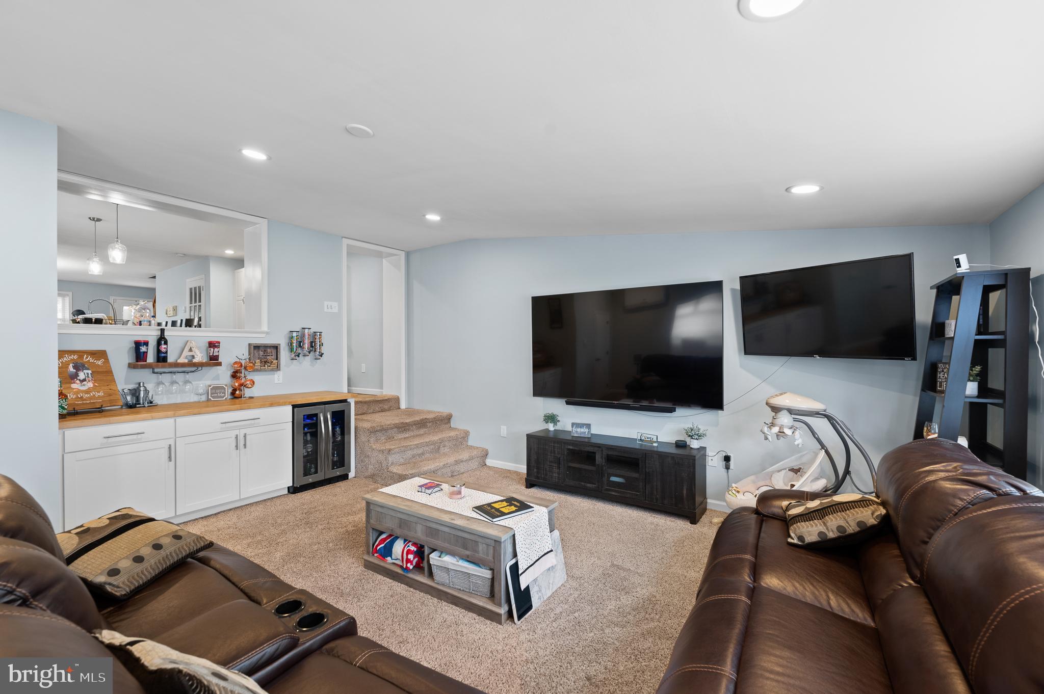 344 W 11th Ave