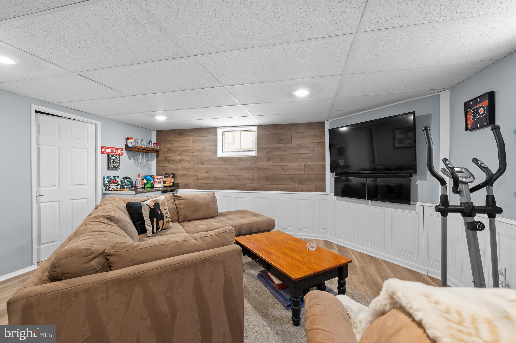 344 W 11th Ave