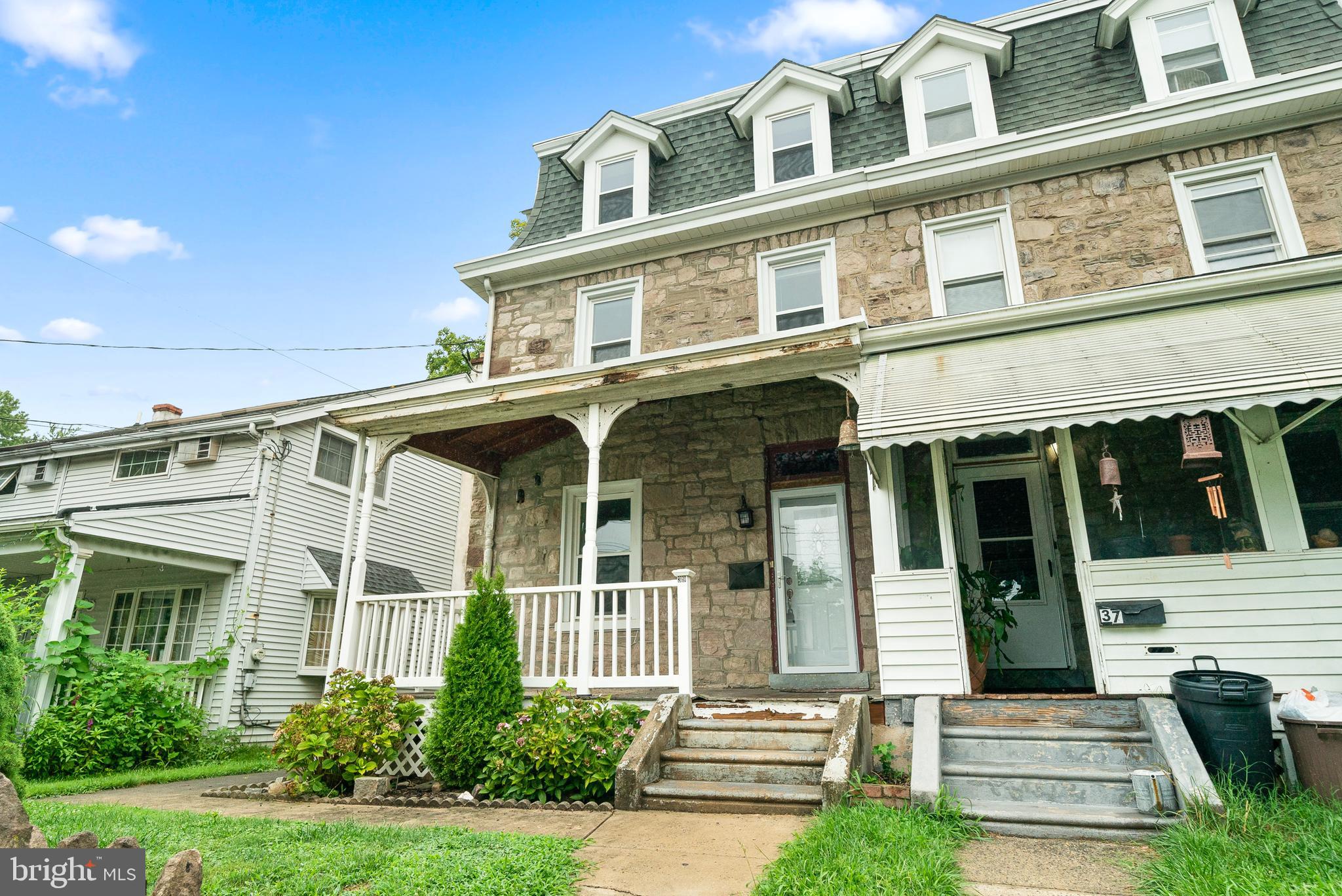 39 N SPRING GARDEN STREET