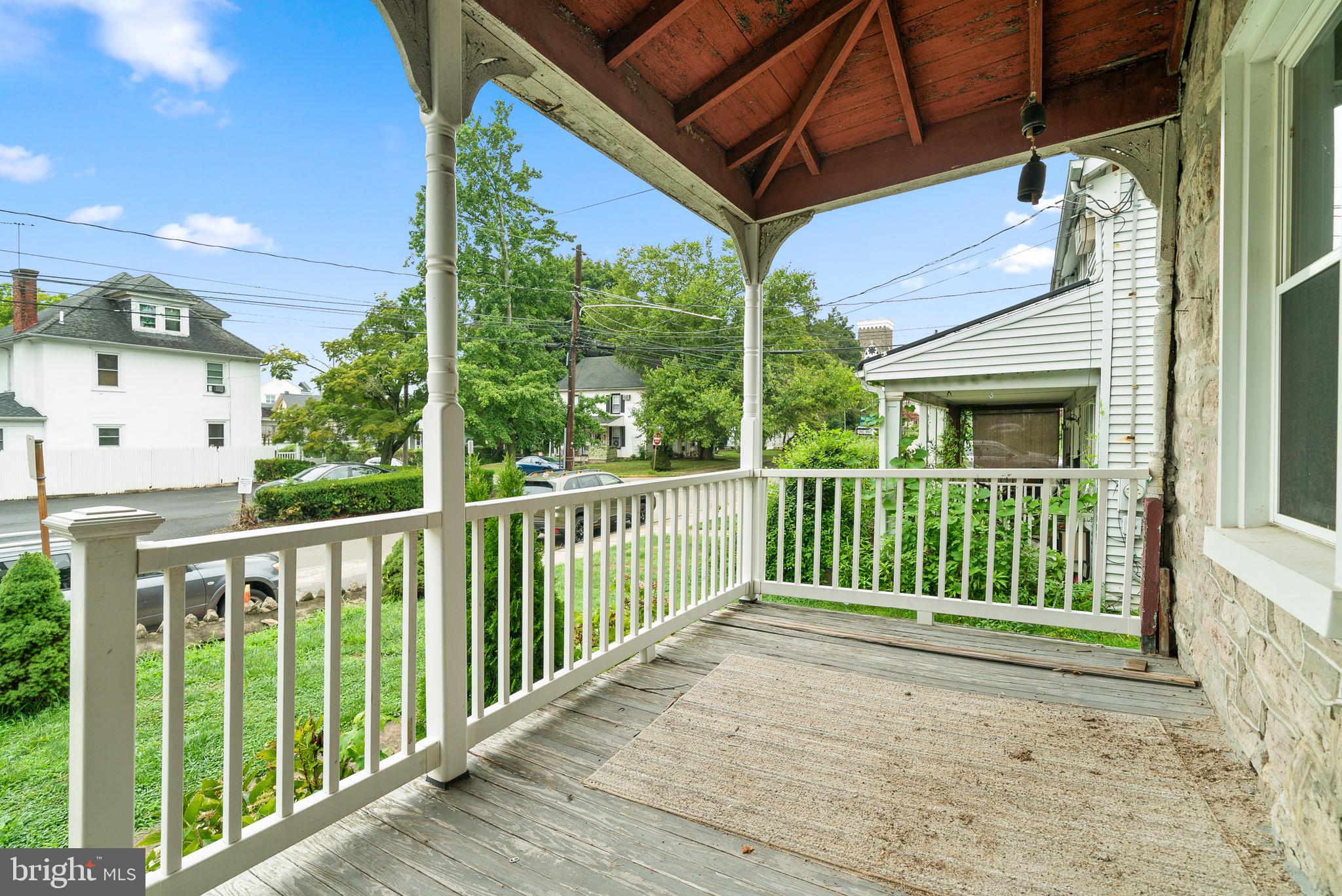 39 N SPRING GARDEN STREET