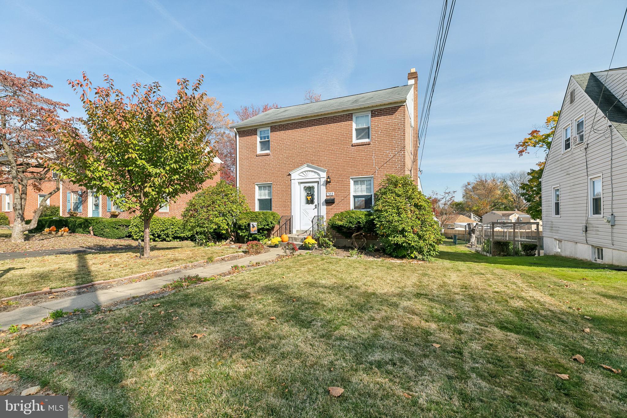 703 Grant Ave