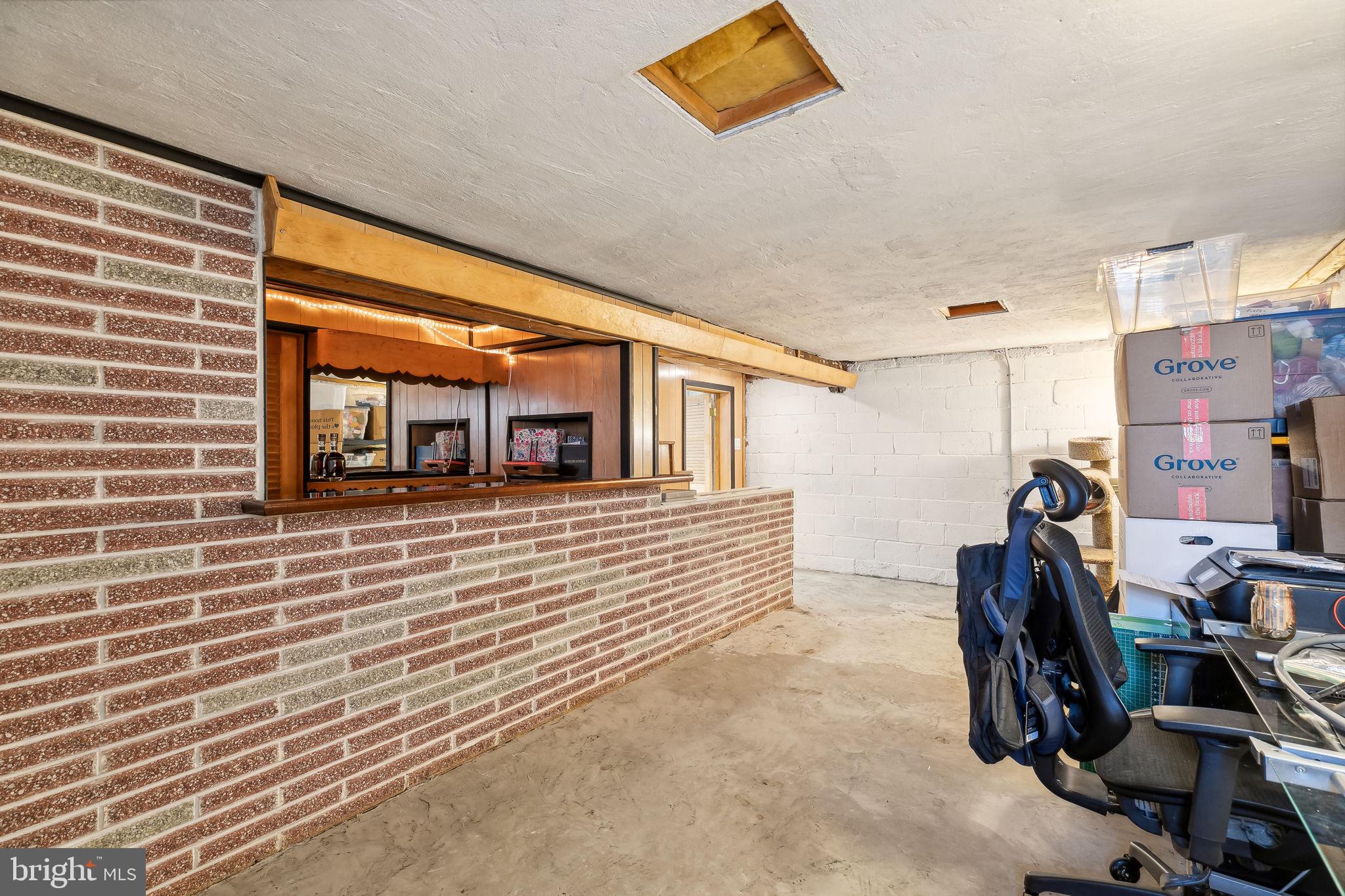 703 Grant Ave
