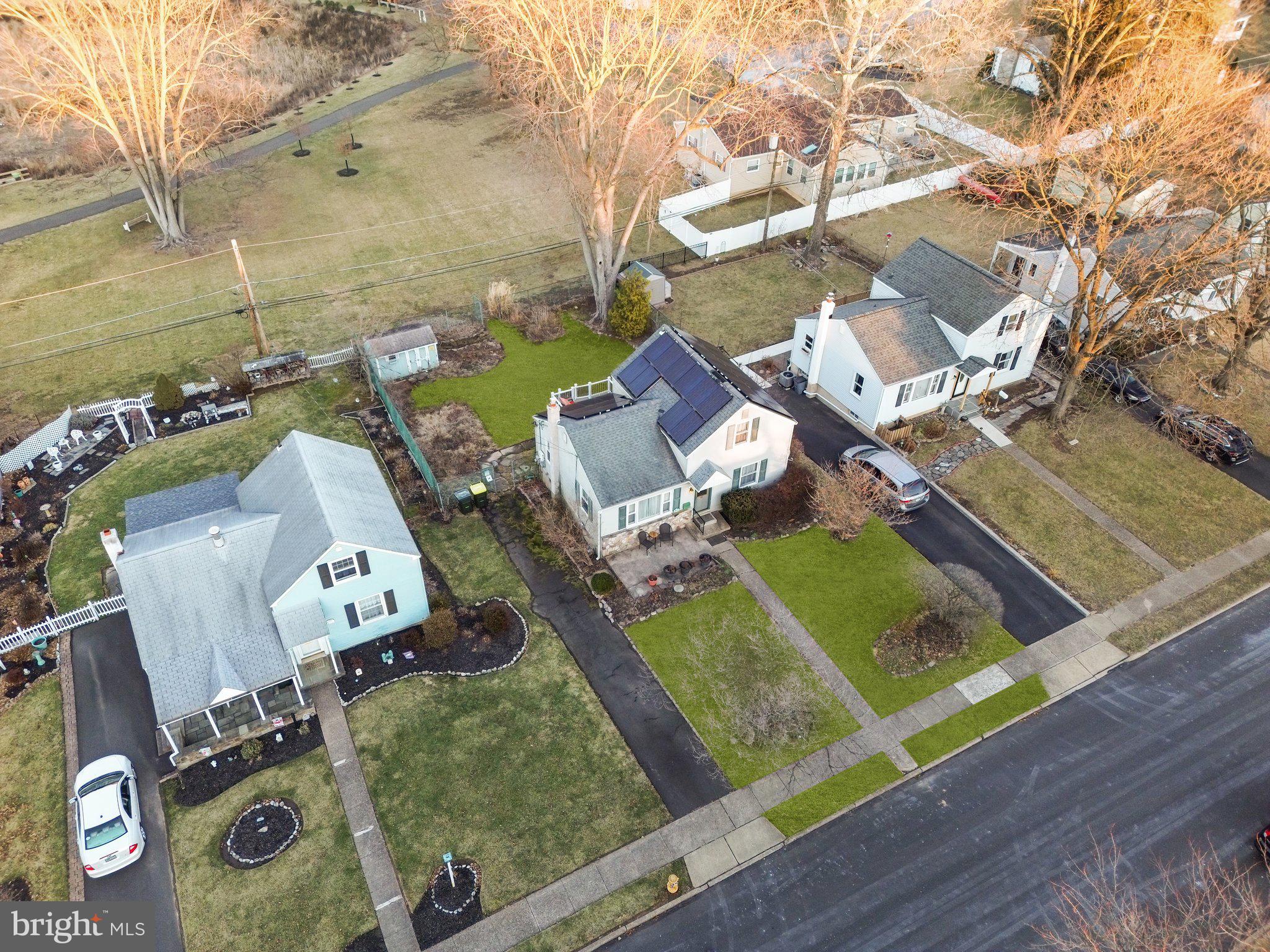 2707 Lynne Ave