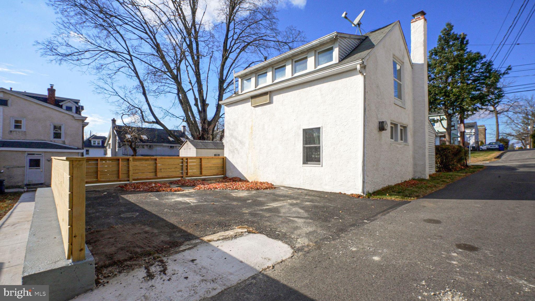 39 N SPRING GARDEN STREET