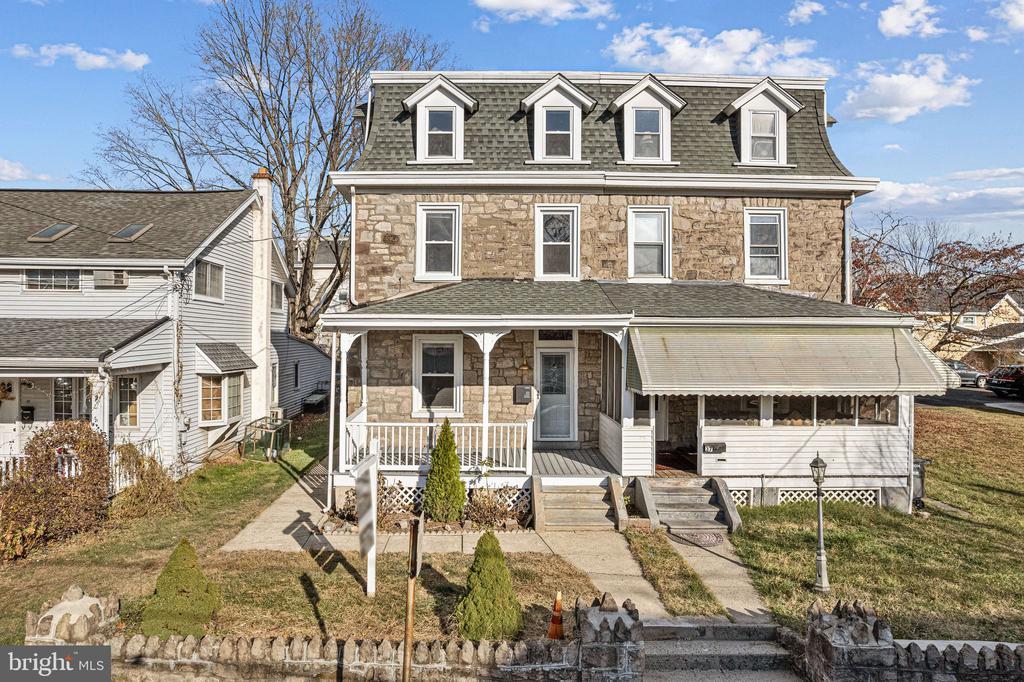 39 N SPRING GARDEN STREET