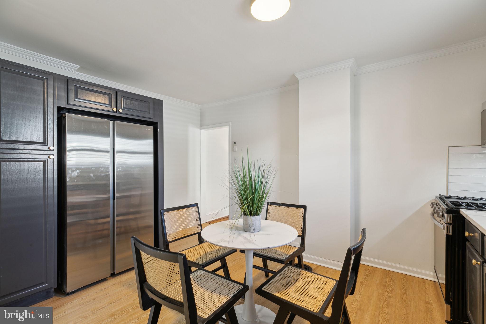 39 N SPRING GARDEN STREET