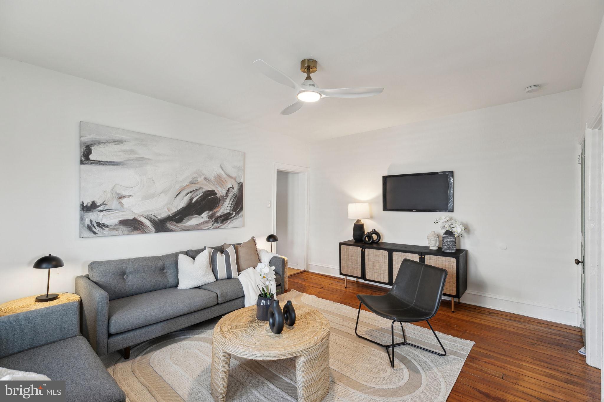 39 N SPRING GARDEN STREET