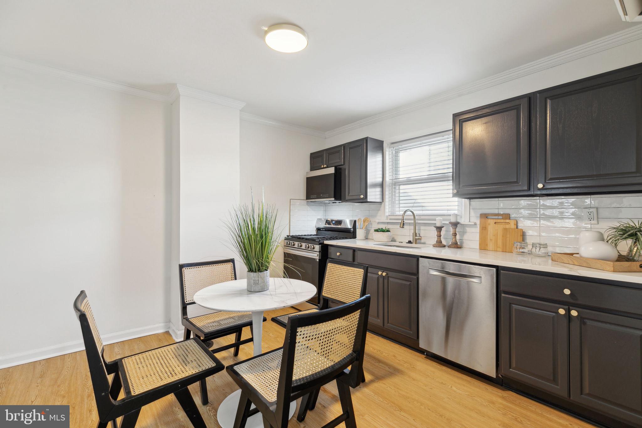 39 N SPRING GARDEN STREET