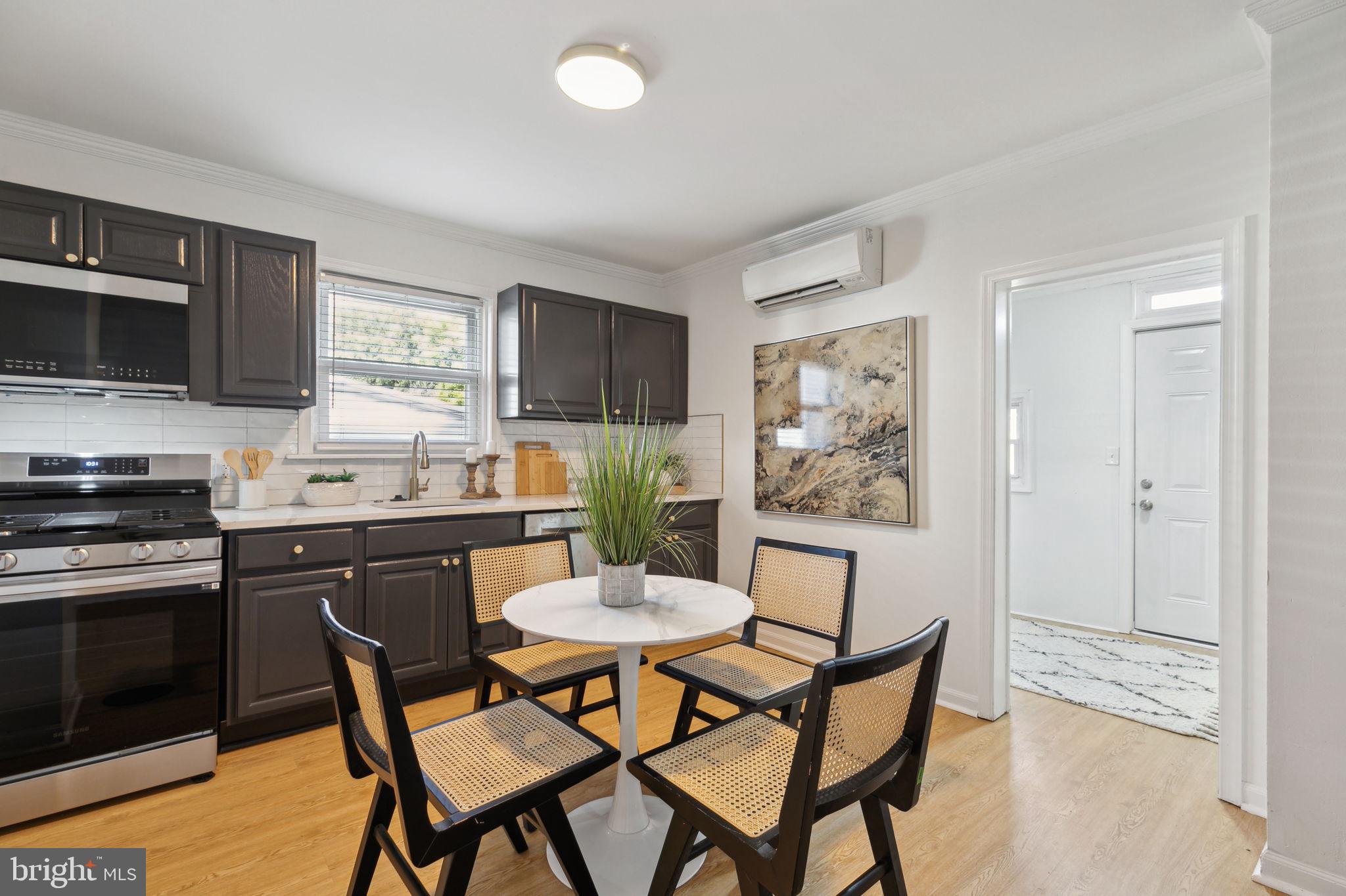 39 N SPRING GARDEN STREET