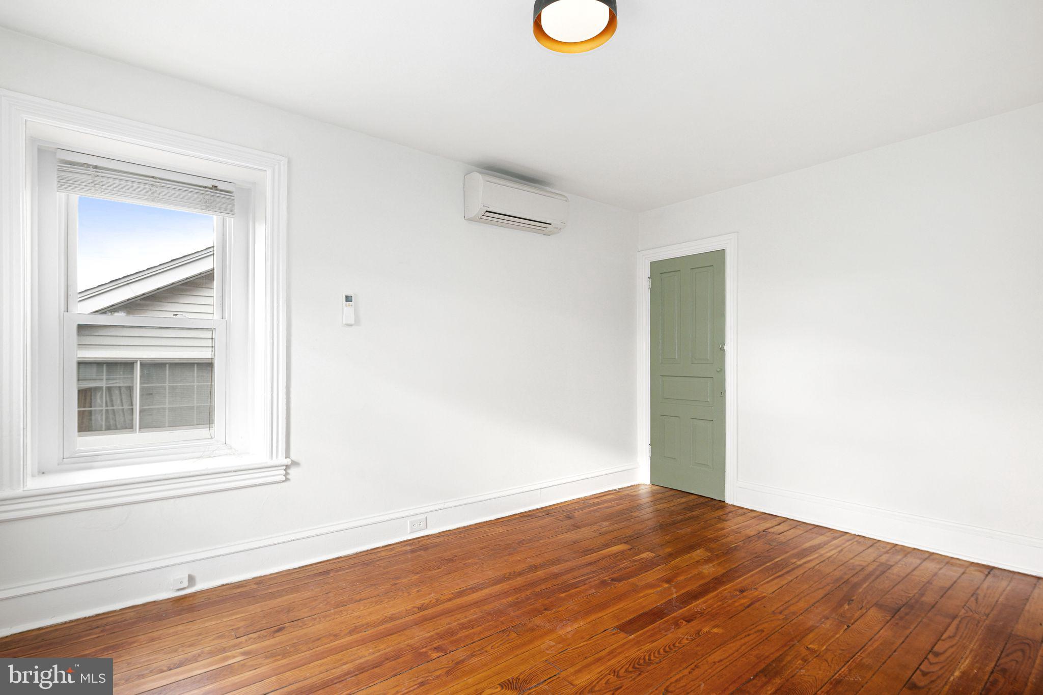 39 N SPRING GARDEN STREET