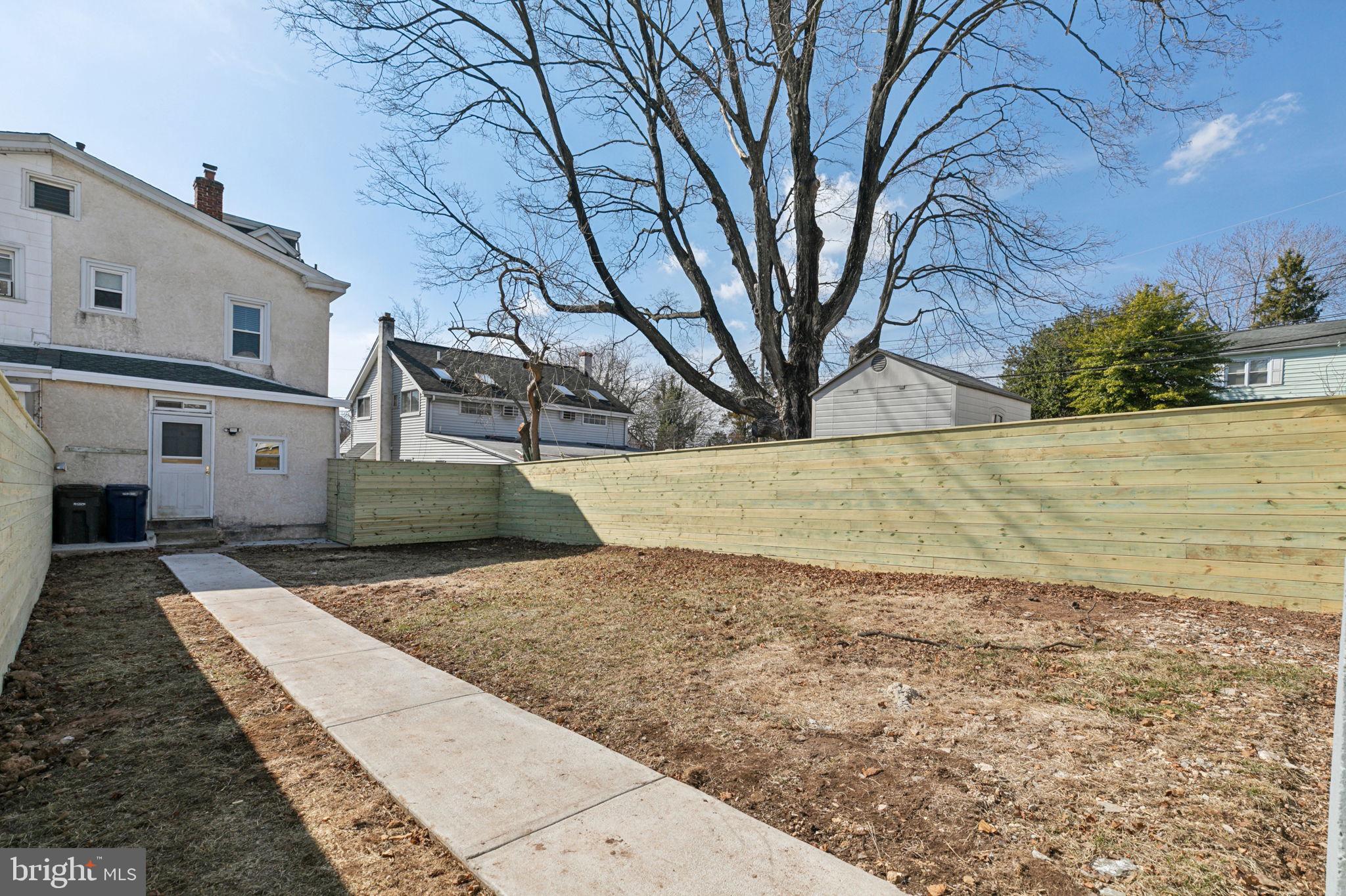 39 N SPRING GARDEN STREET