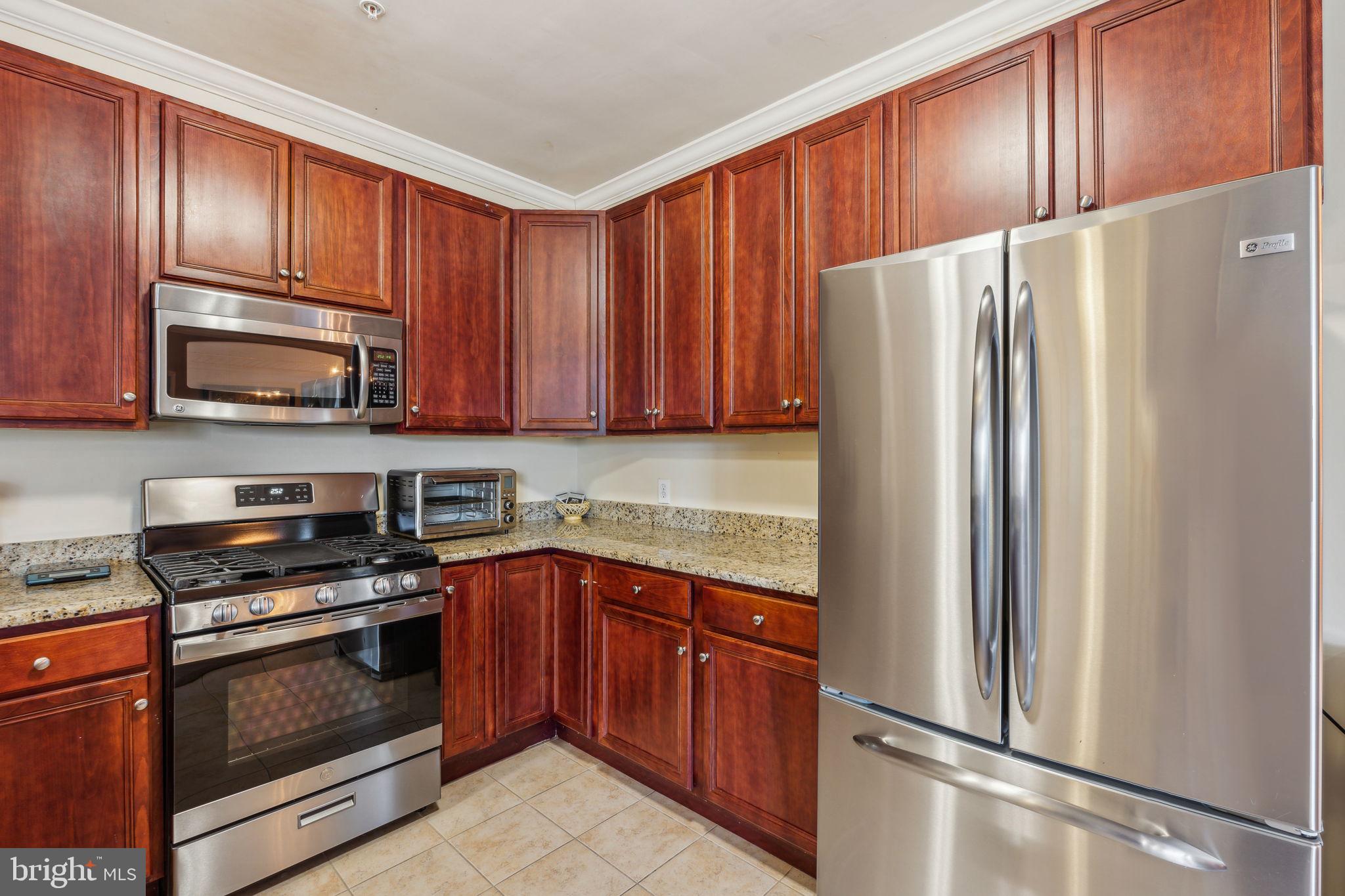 350 W Elm St #3006