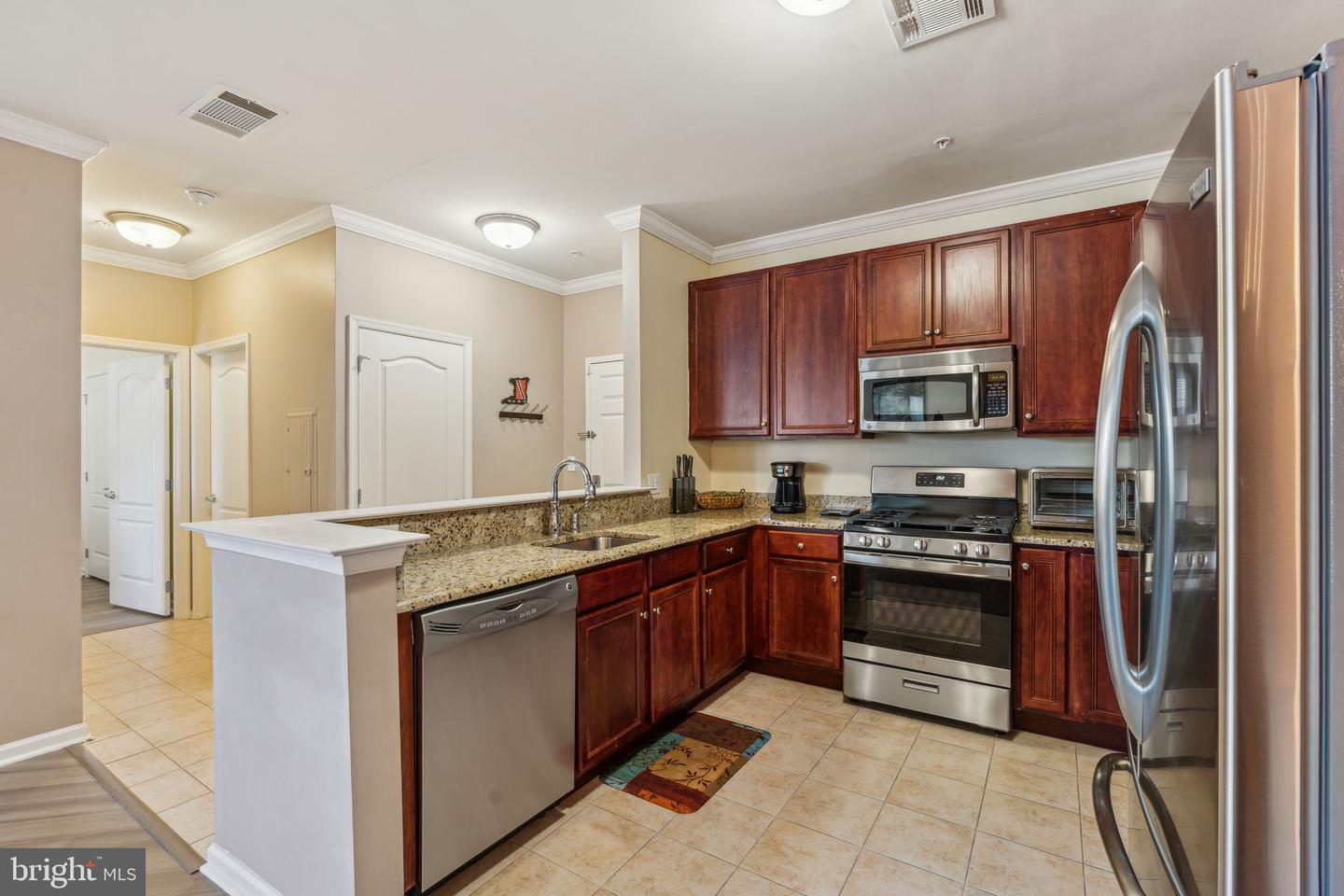 350 W Elm St #3006