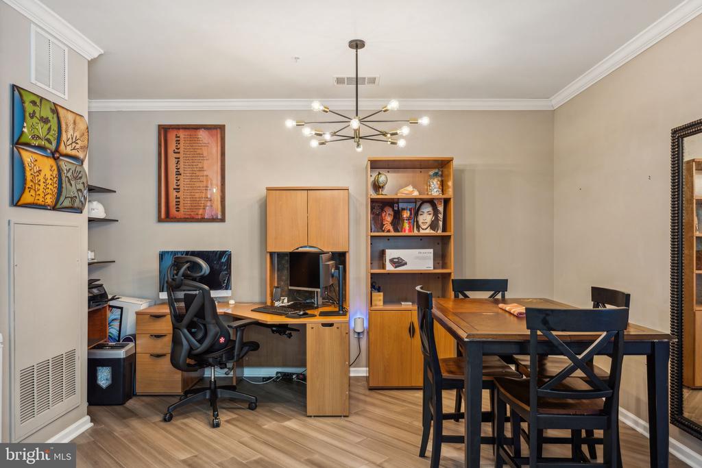350 W Elm St #3006