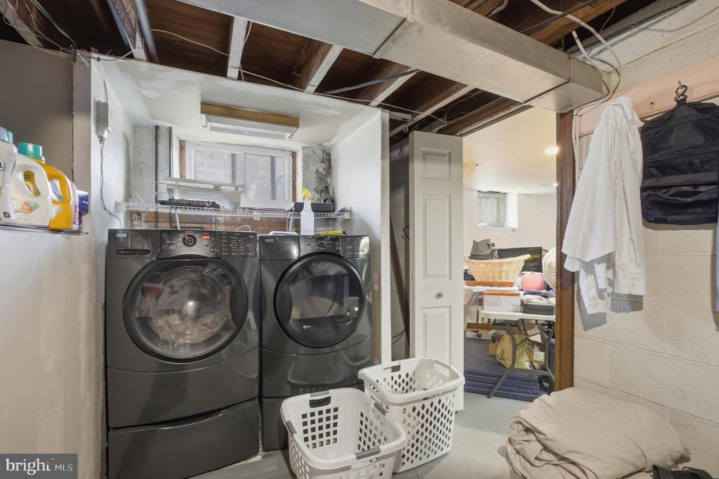 524 GREENWOOD AVENUE
