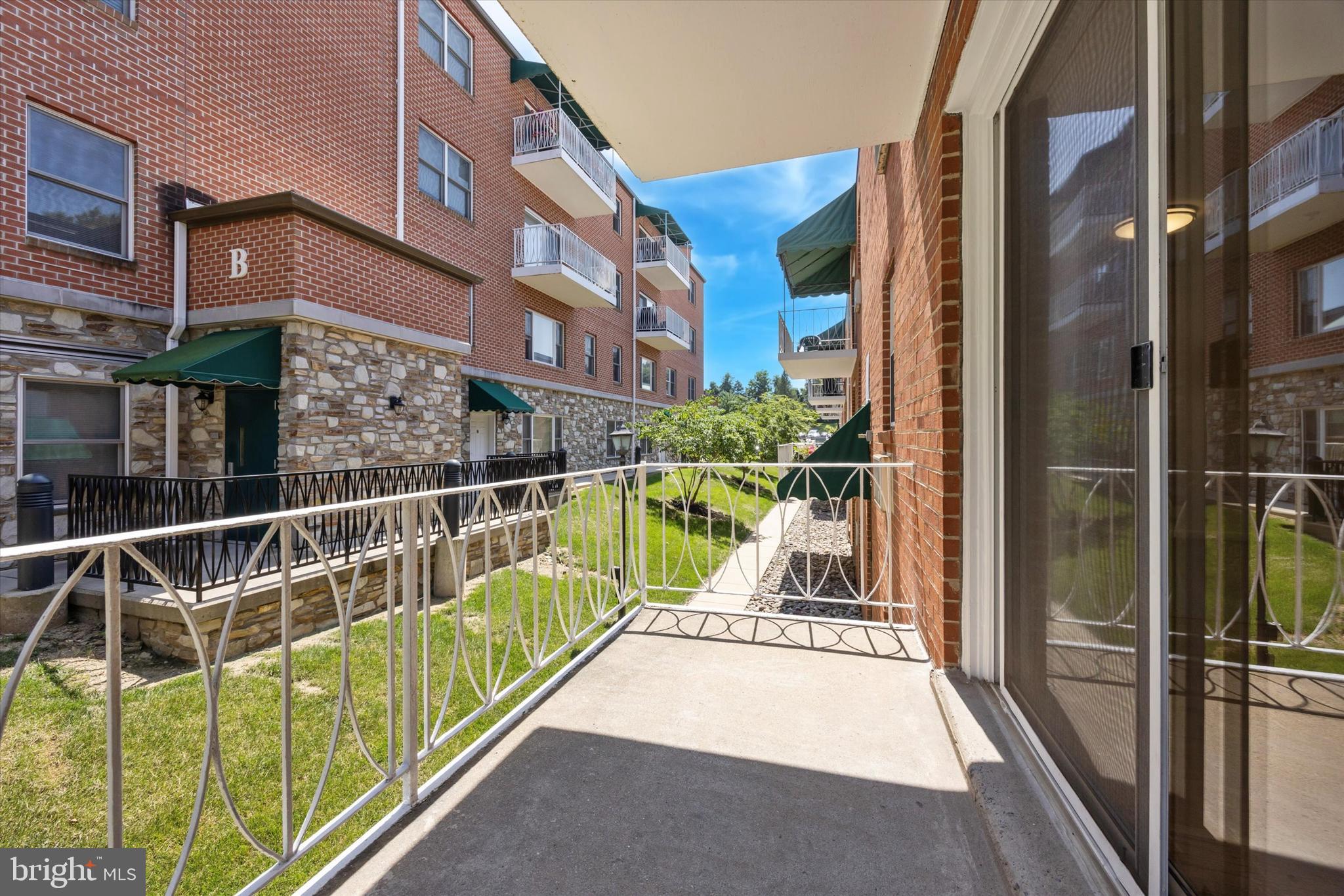 1600 CHURCH ROAD C-207