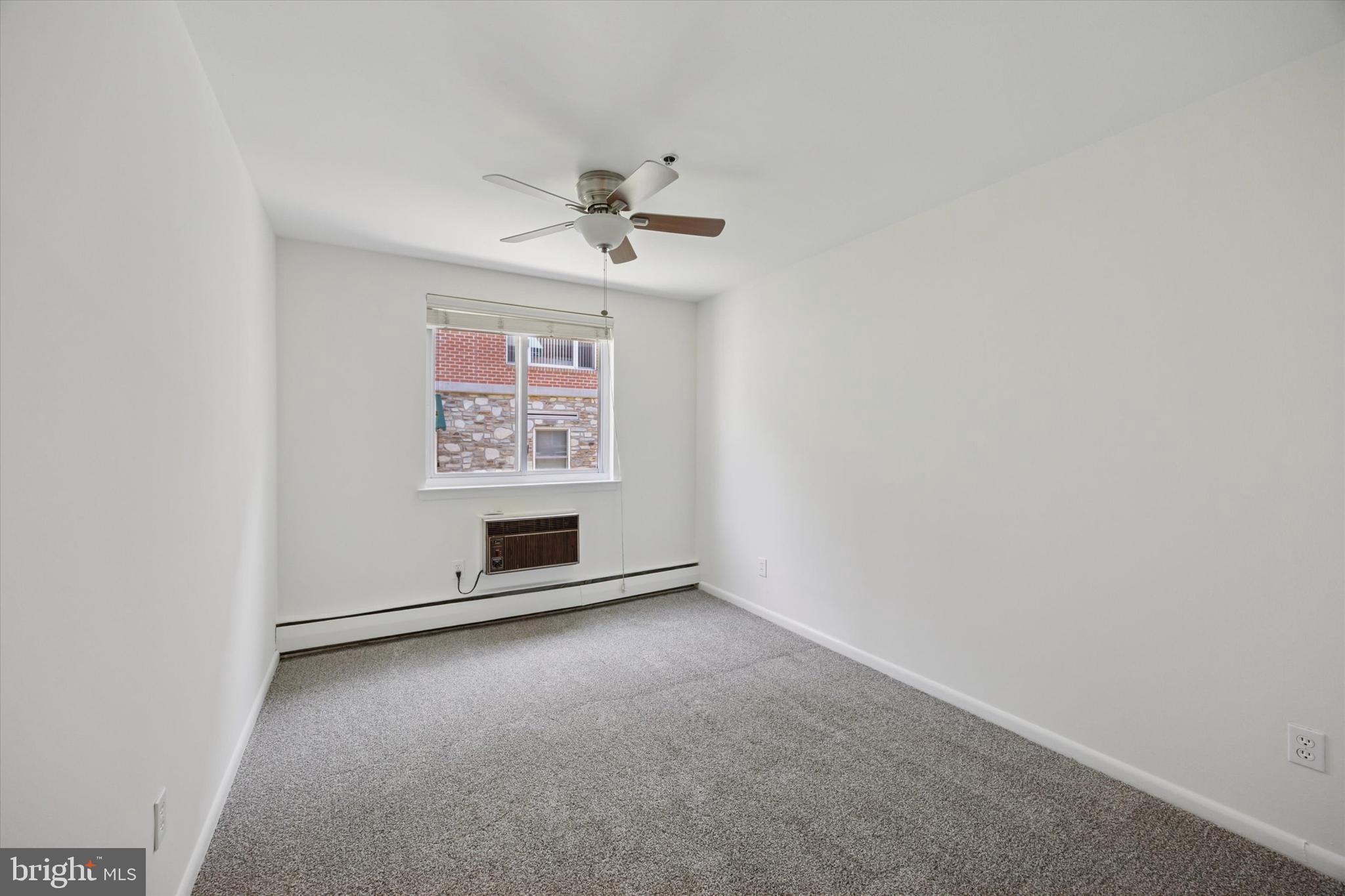 1600 CHURCH ROAD C-207