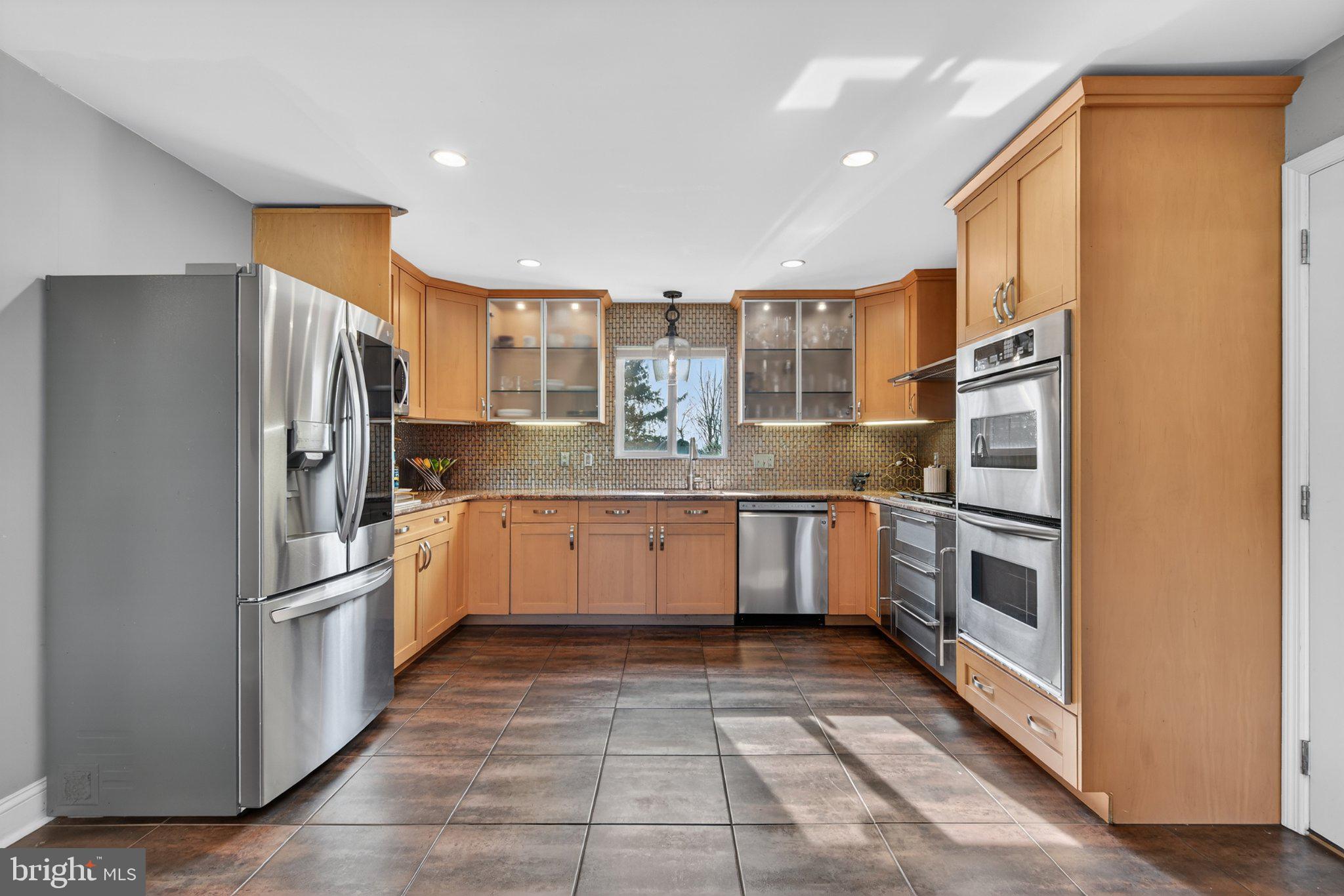 1100 S VALLEY FORGE ROAD