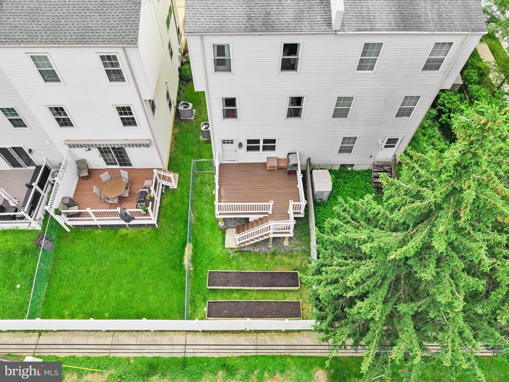 1102 LENAPE LANE