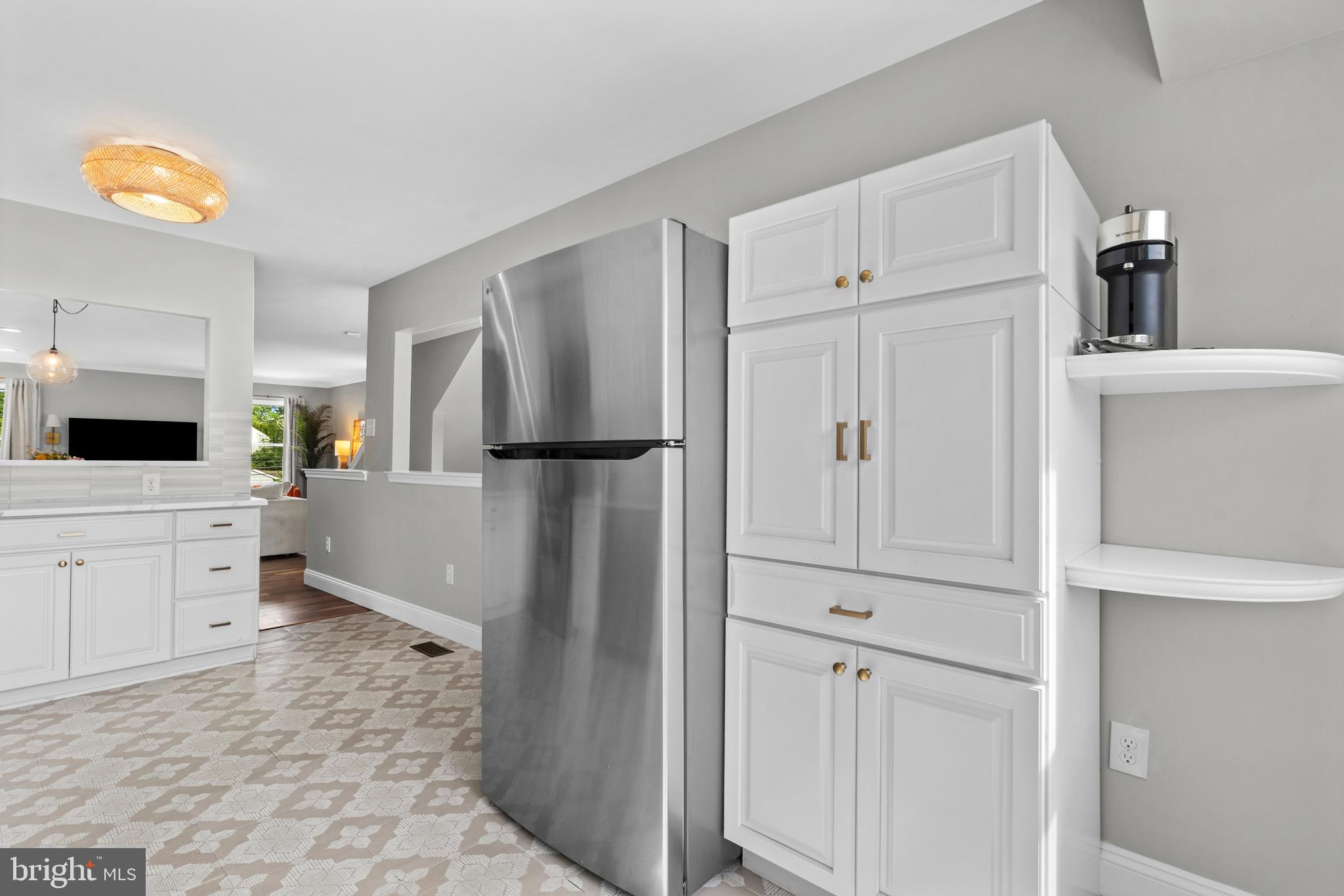 1102 LENAPE LANE