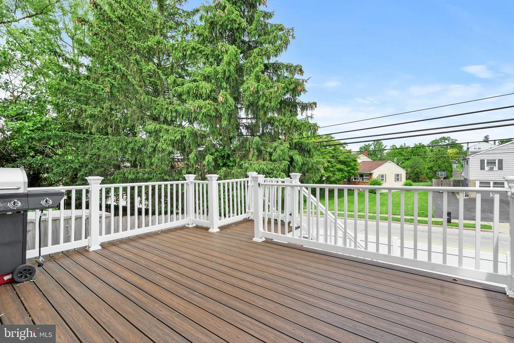 1102 LENAPE LANE