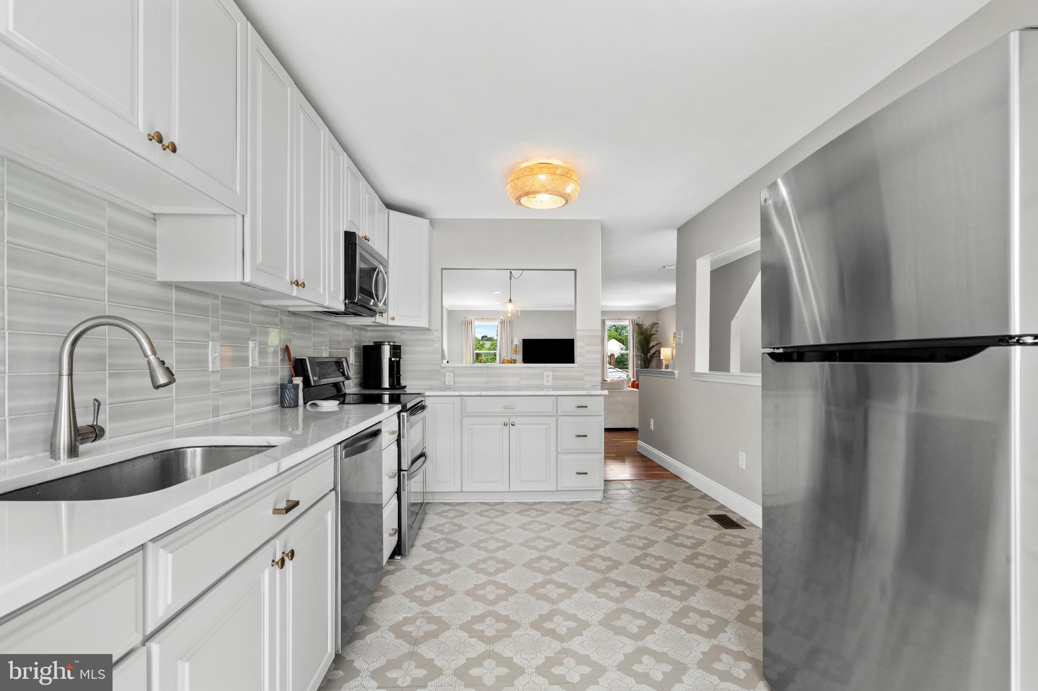 1102 LENAPE LANE