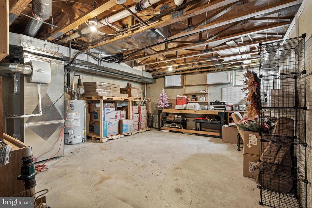 1102 LENAPE LANE