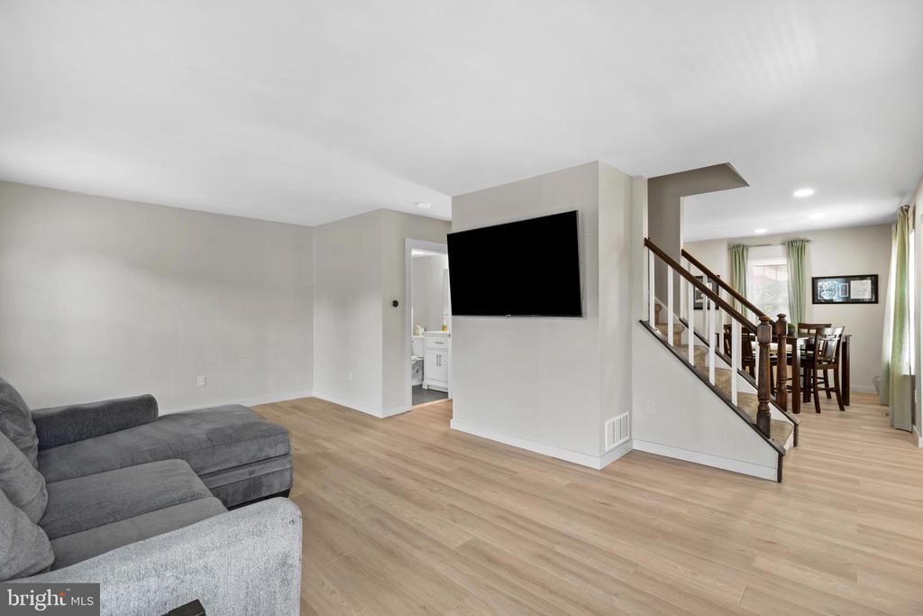 110 RUTLEDGE COURT