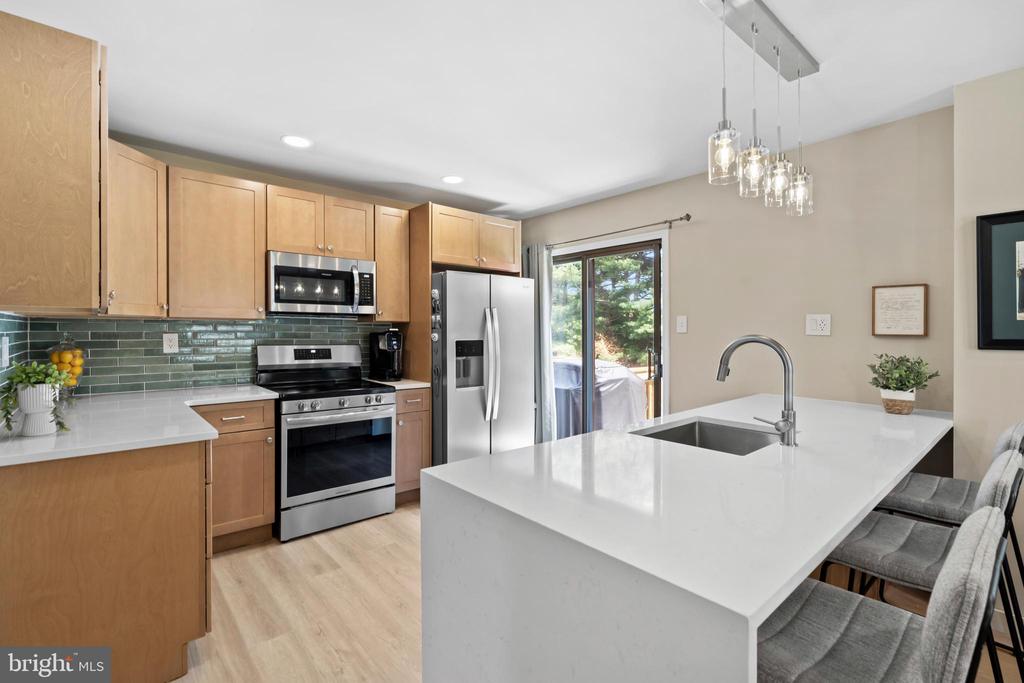 110 RUTLEDGE COURT