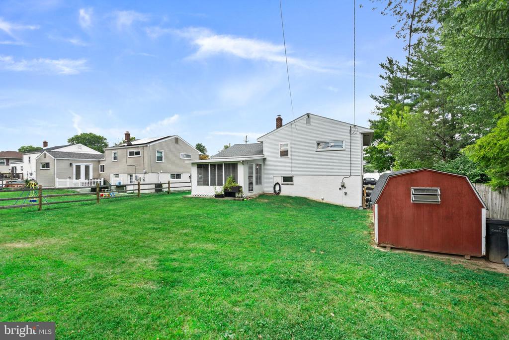 2700 E COUNTY LINE ROAD