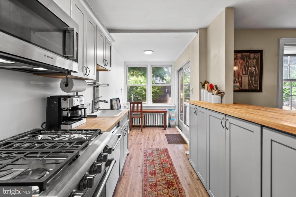 39 SABINE AVENUE