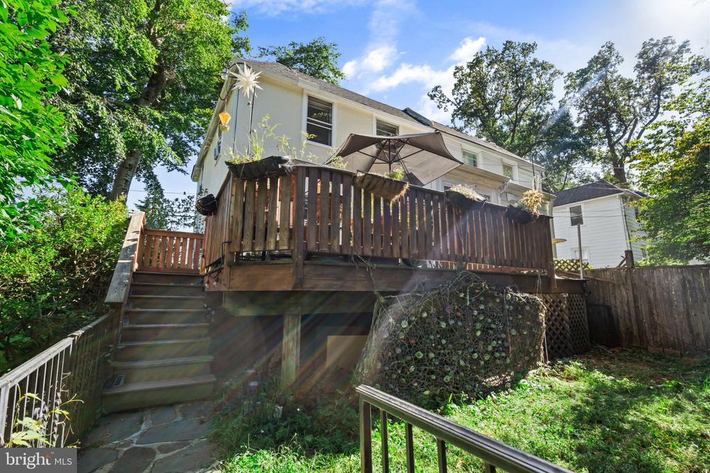 39 SABINE AVENUE