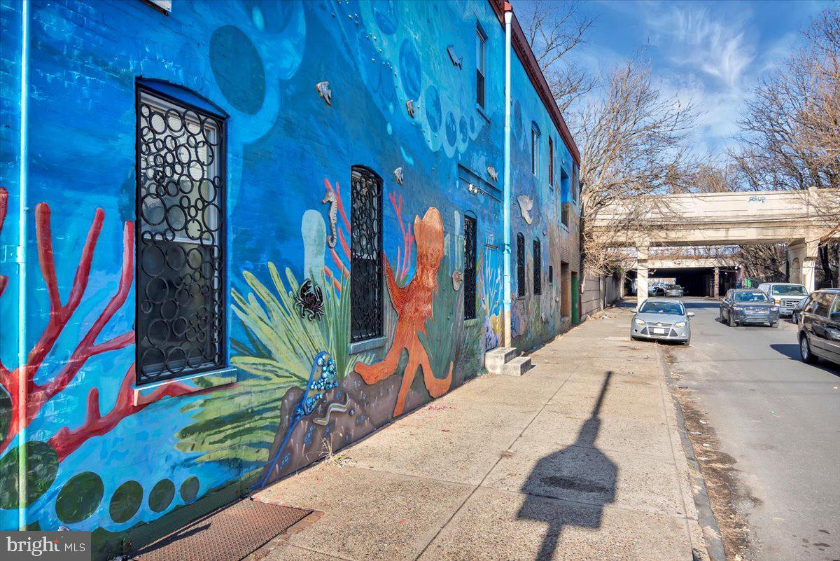 2531 E Lehigh Ave