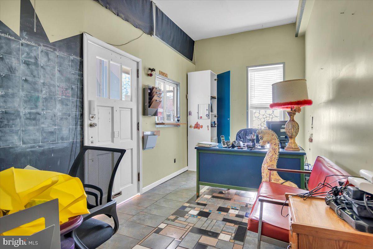 2531 E Lehigh Ave