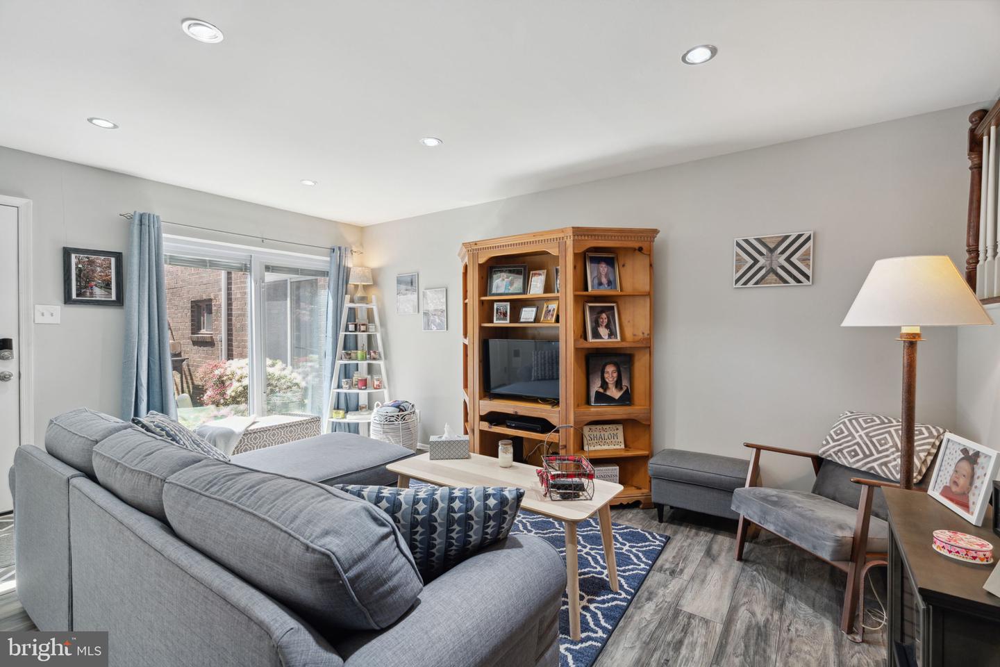 9001 Ridge Ave #30
